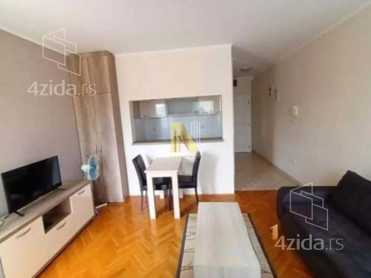 Garsonjera | 4zida