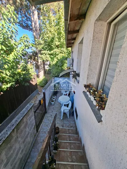 Rasinska | 4zida.rs