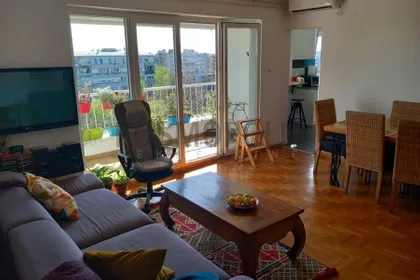 Ustanička | 4zida.rs