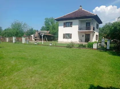 Put za Kragujevac | 4zida.rs