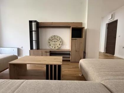 Dom Zdravlja | 4zida.rs