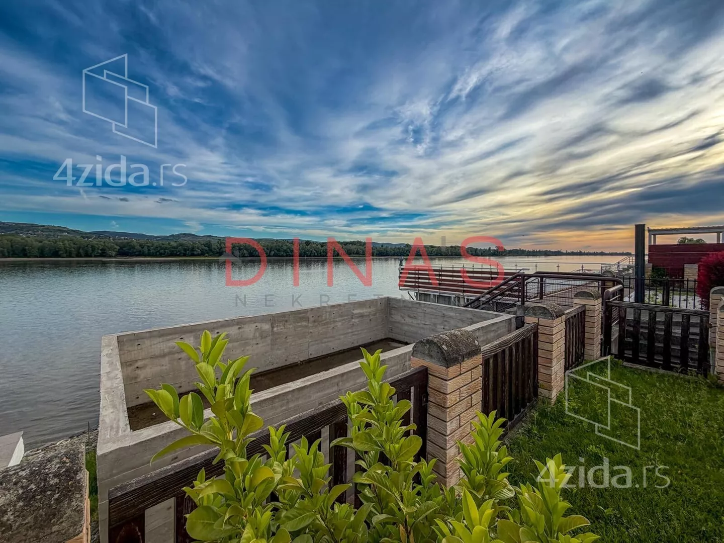 Kuća | 4zida
