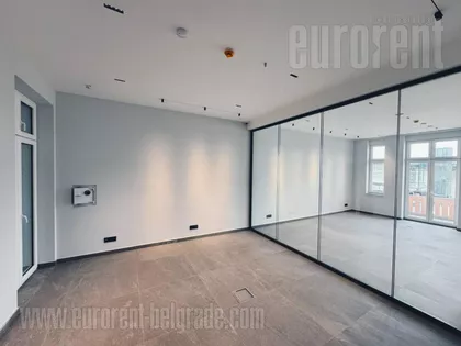 KOSANČIĆEV VENAC | 4zida.rs