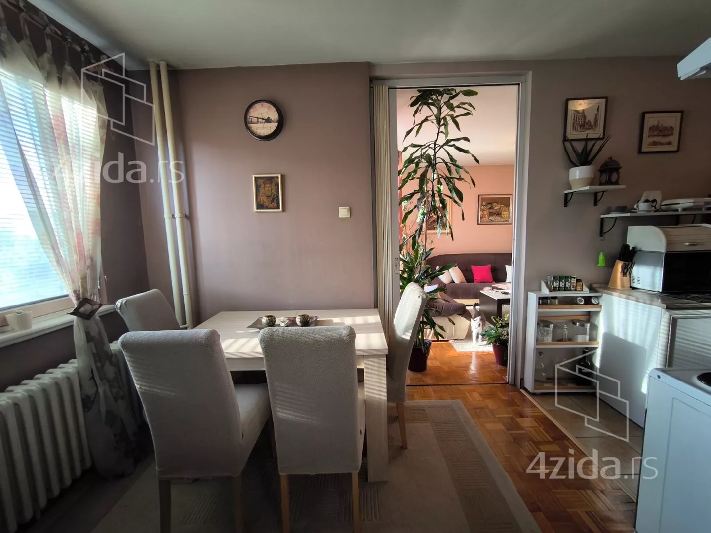 Dvoiposoban stan | 4zida