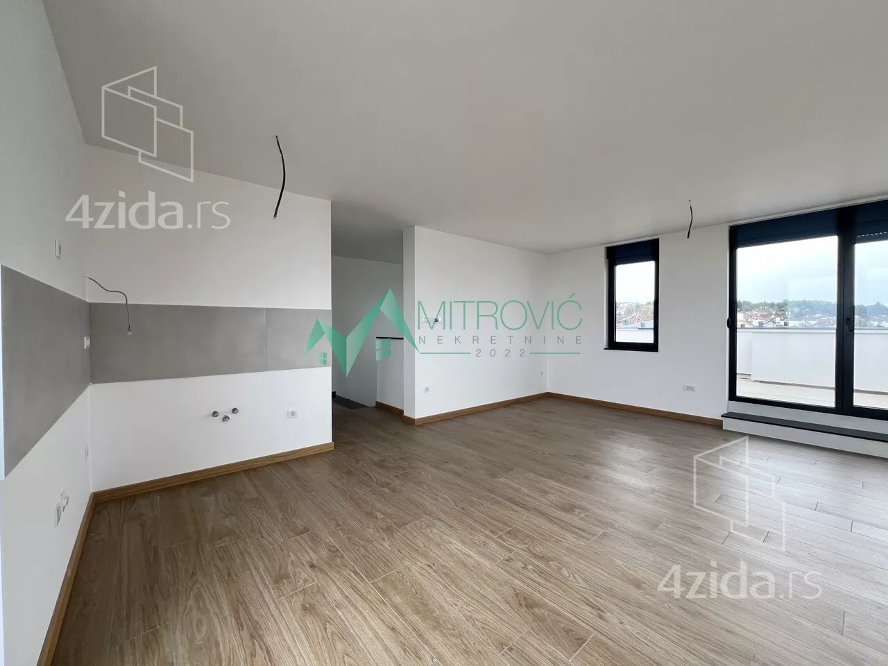 Petosoban stan | 4zida