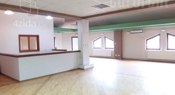 Poslovni prostor | 4zida