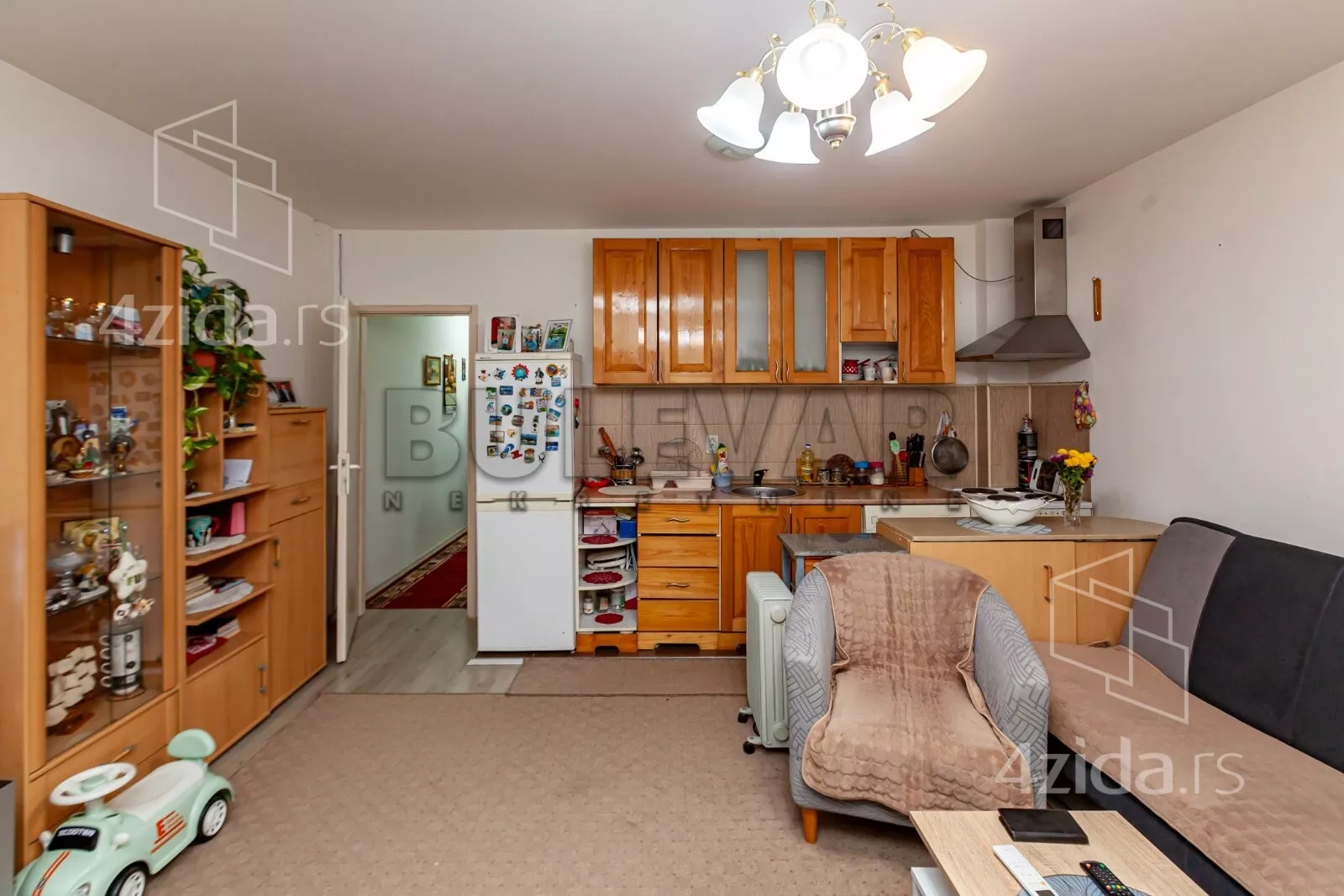 Jednoiposoban stan | 4zida