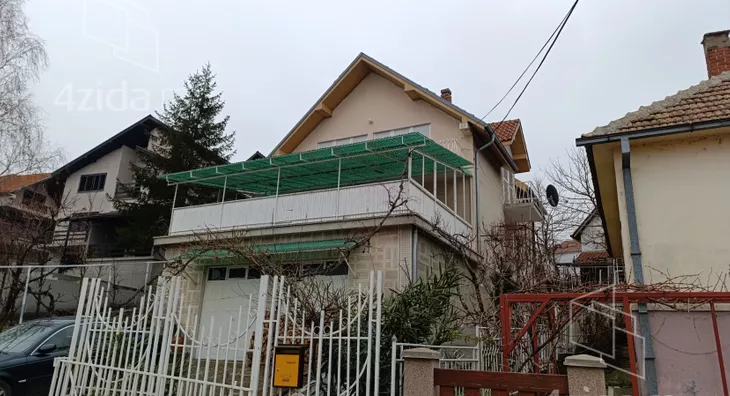 3-etažna kuća | 4zida