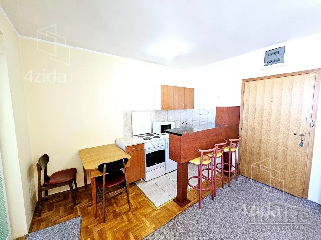 Garsonjera | 4zida