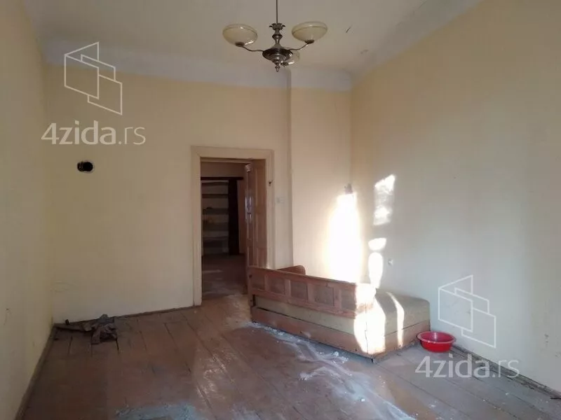 Četvoroiposoban stan | 4zida