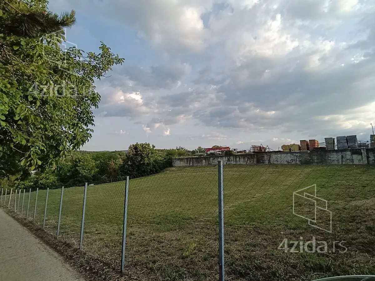 Plac | 4zida