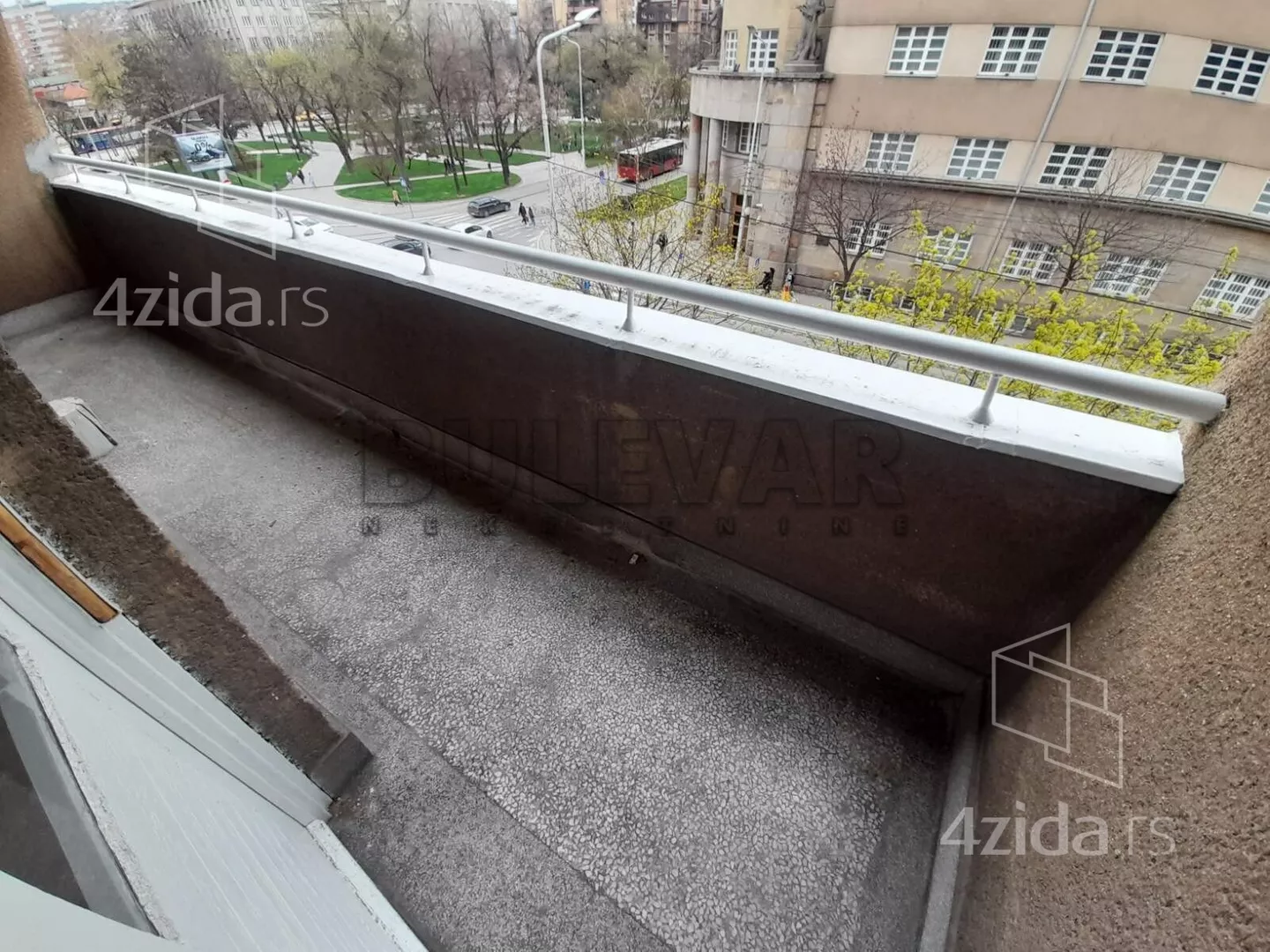 Troiposoban stan | 4zida