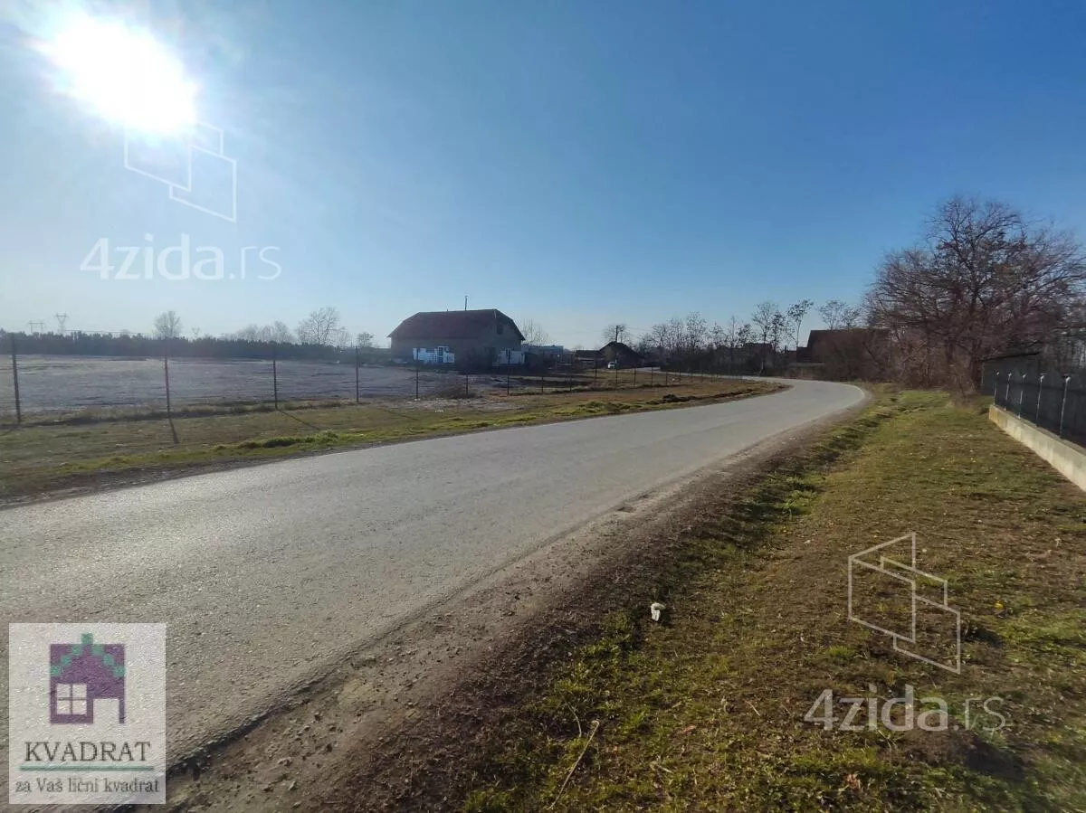 Plac | 4zida