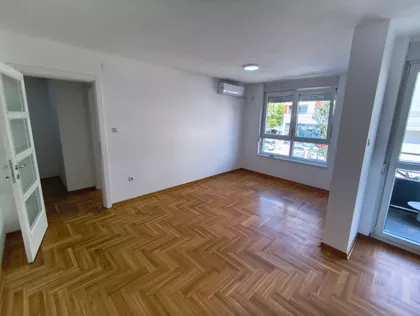 Bulevar Svetog Pantelejmona 79 | 4zida.rs