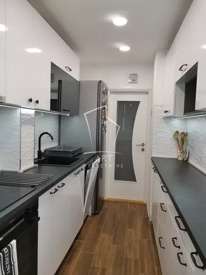 27. marta | 4zida.rs