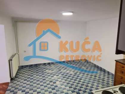 Cara Konstantina | 4zida.rs