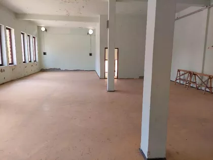 Lovćenac | 4zida.rs