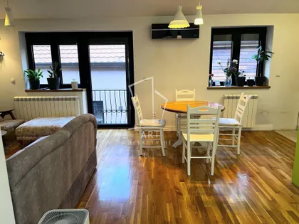 Dr Dragoslava Popovića | 4zida.rs