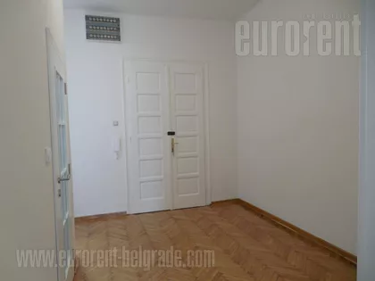 KNEZ MIHAILOVA | 4zida.rs