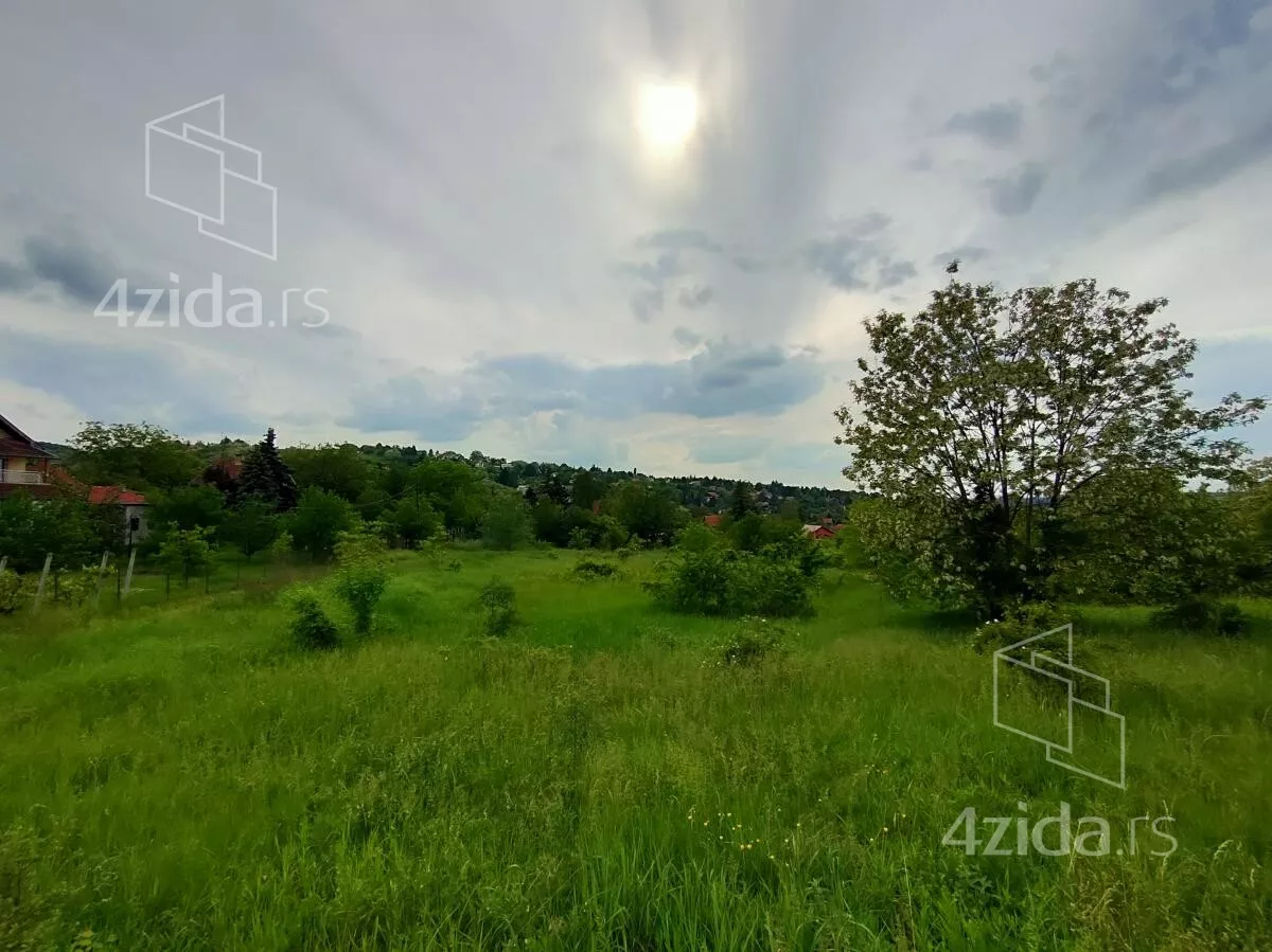 Plac | 4zida