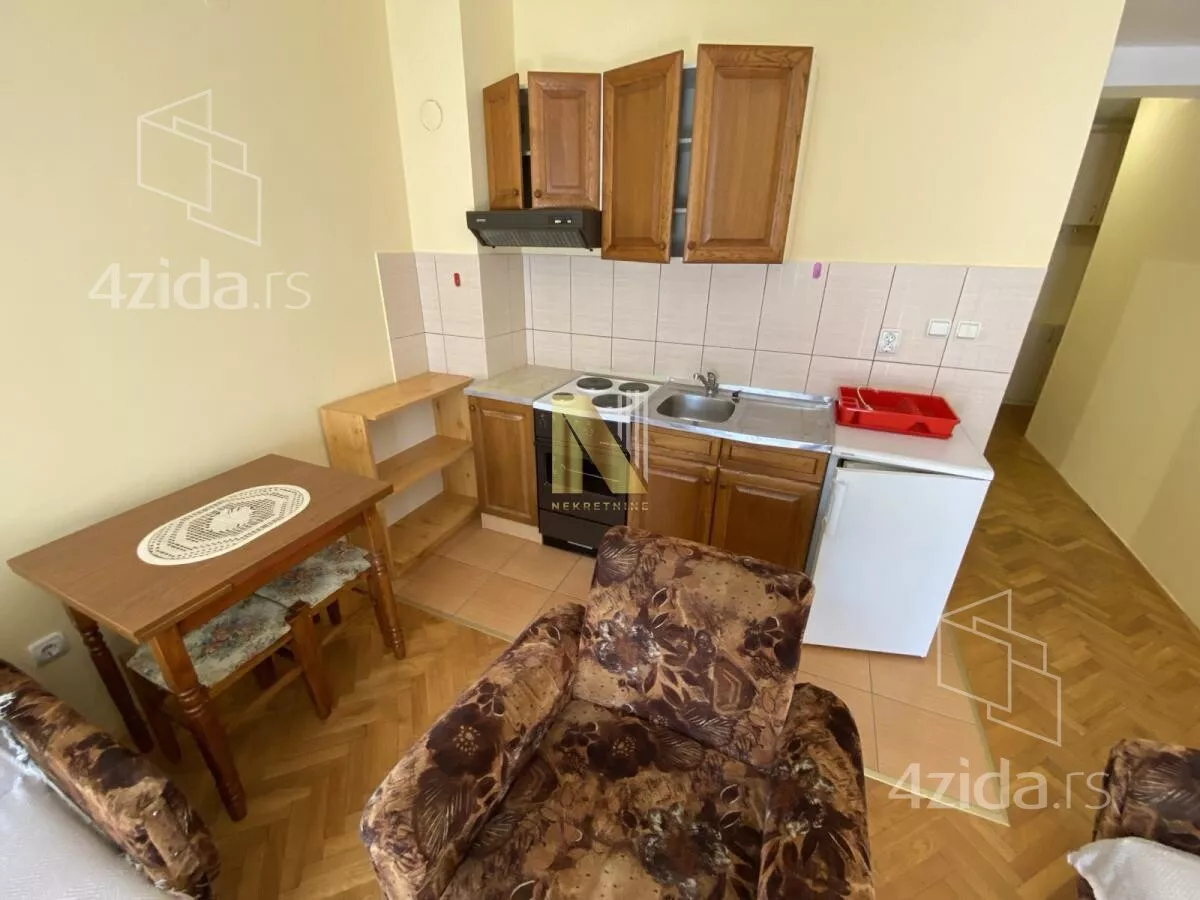 Garsonjera | 4zida