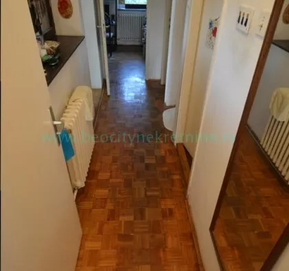 Šestosoban stan | 4zida