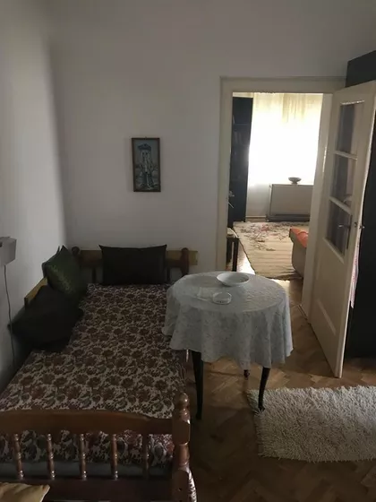 Avde Karabegovića 2 | 4zida.rs