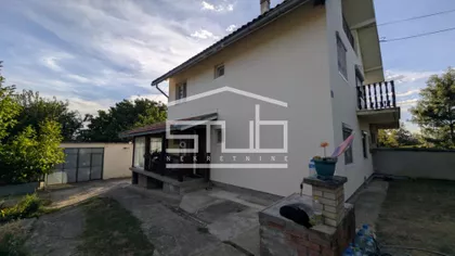 Popović | 4zida.rs