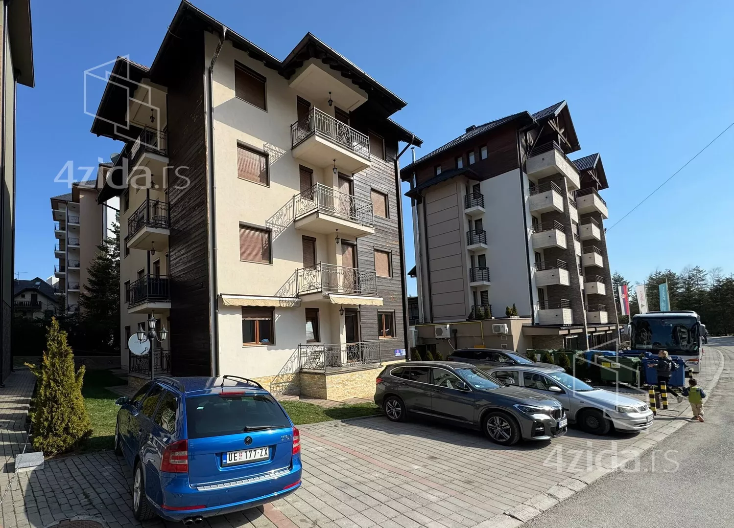 Jednoiposoban stan | 4zida