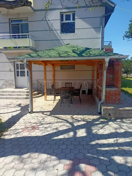 Pasi poljana | 4zida.rs