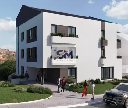 Školska | 4zida.rs