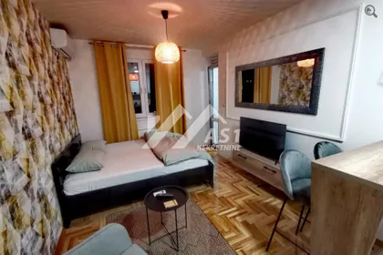 Janka Veselinovića | 4zida.rs