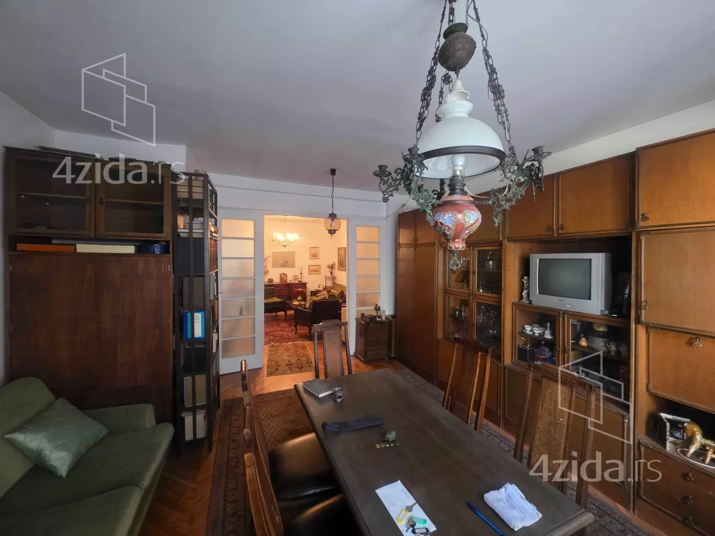 Troiposoban stan | 4zida