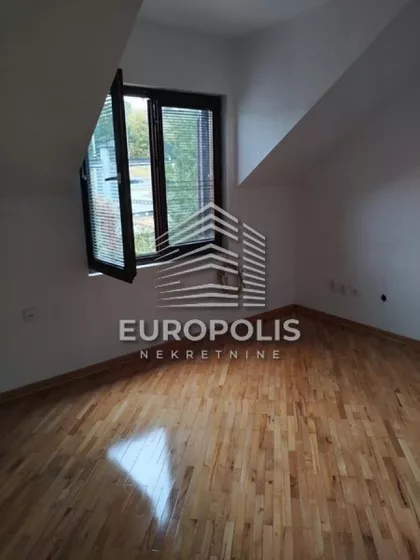 Dušanovac | 4zida.rs