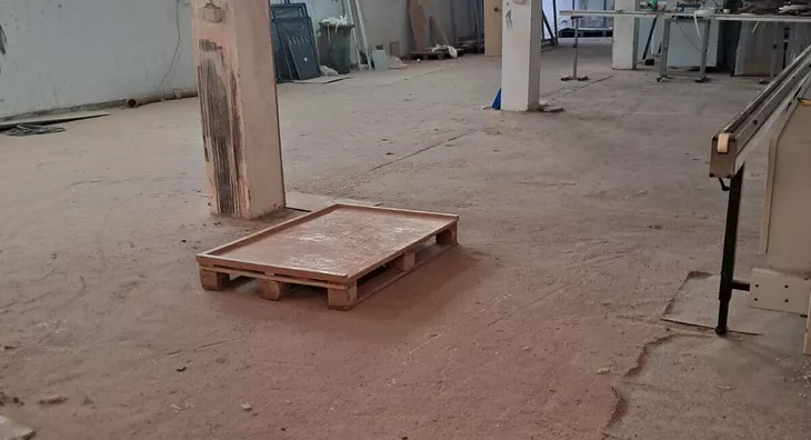 Poslovna zgrada | 4zida