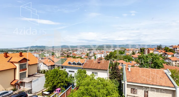 4-etažna kuća | 4zida