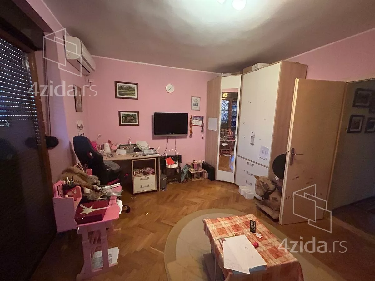 3-etažna kuća | 4zida