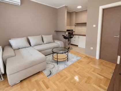 Stefana Stefanovića 2 | 4zida.rs