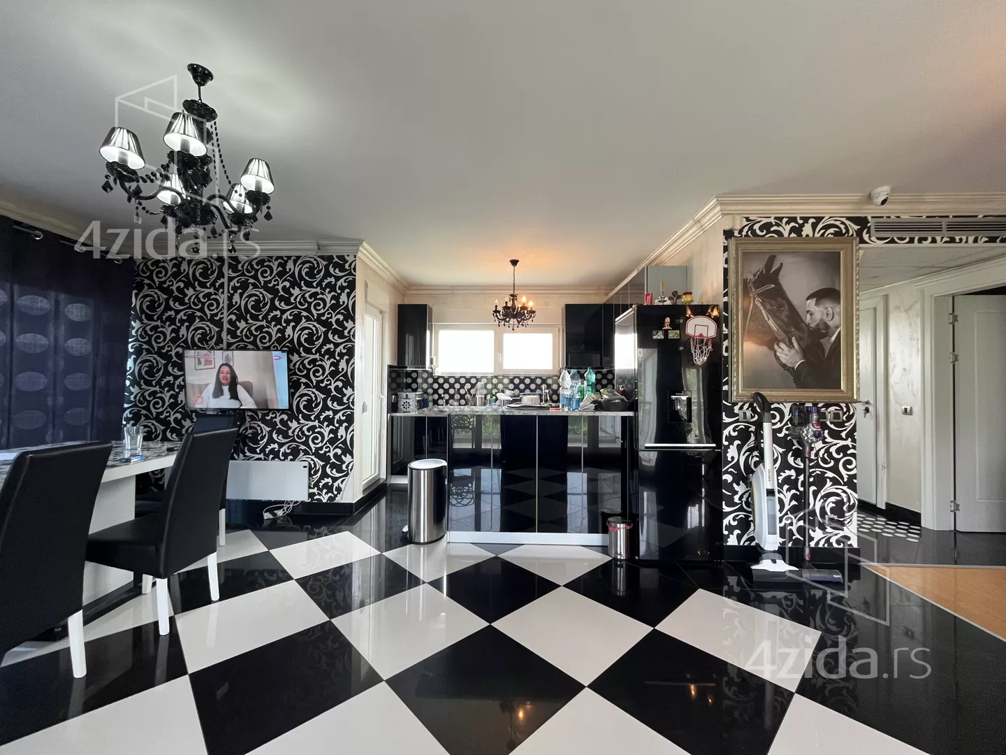 Četvorosoban stan | 4zida