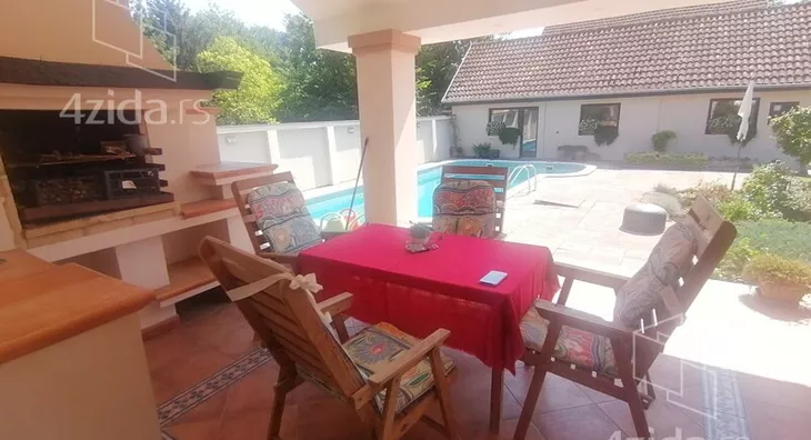 Kuća | 4zida