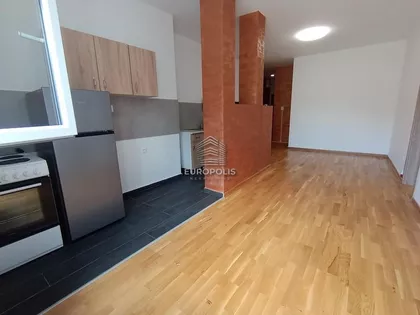 Bulevar revolucije | 4zida.rs