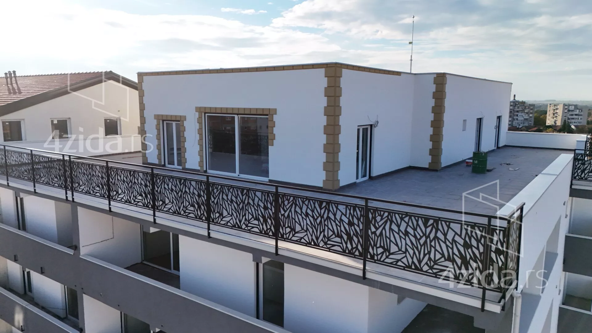 Petosoban stan | 4zida