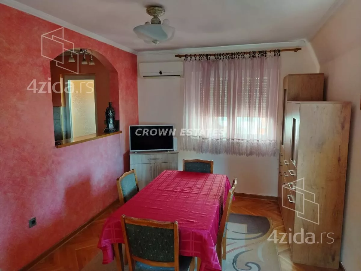 Petosoban stan | 4zida