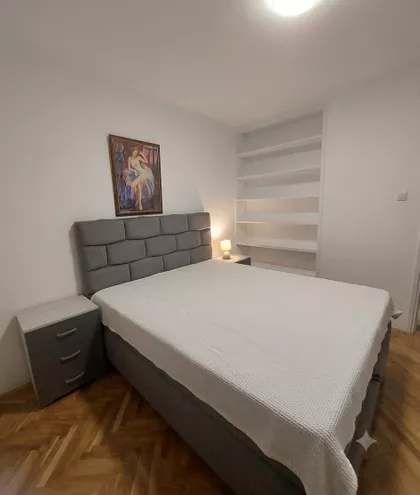 Klinički Centar | 4zida.rs