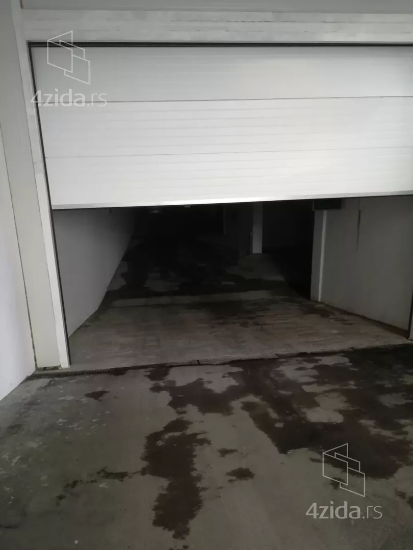 Garaža | 4zida
