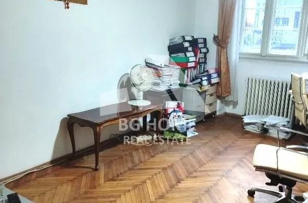 Šestosoban stan | 4zida