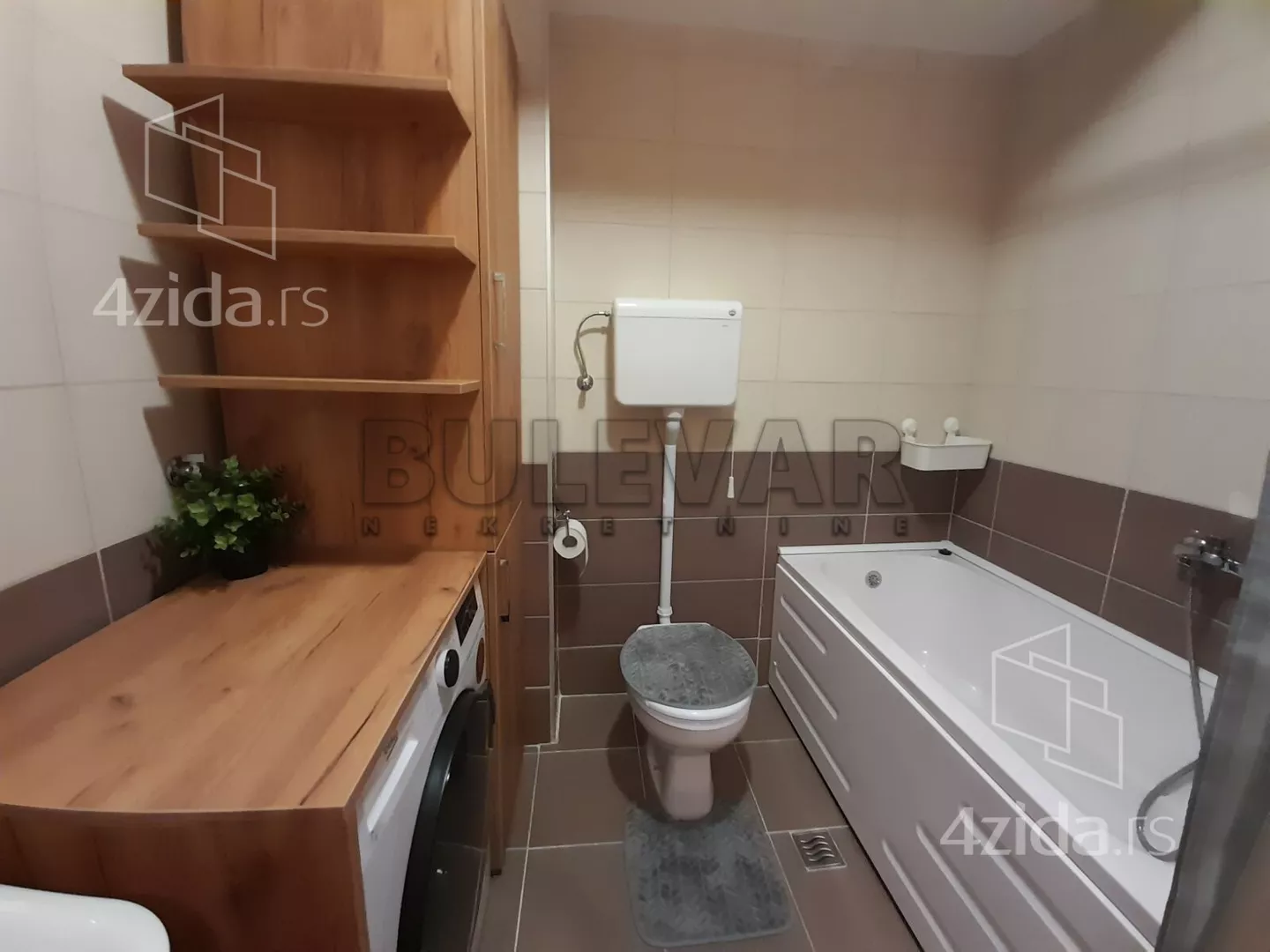 Jednoiposoban stan | 4zida