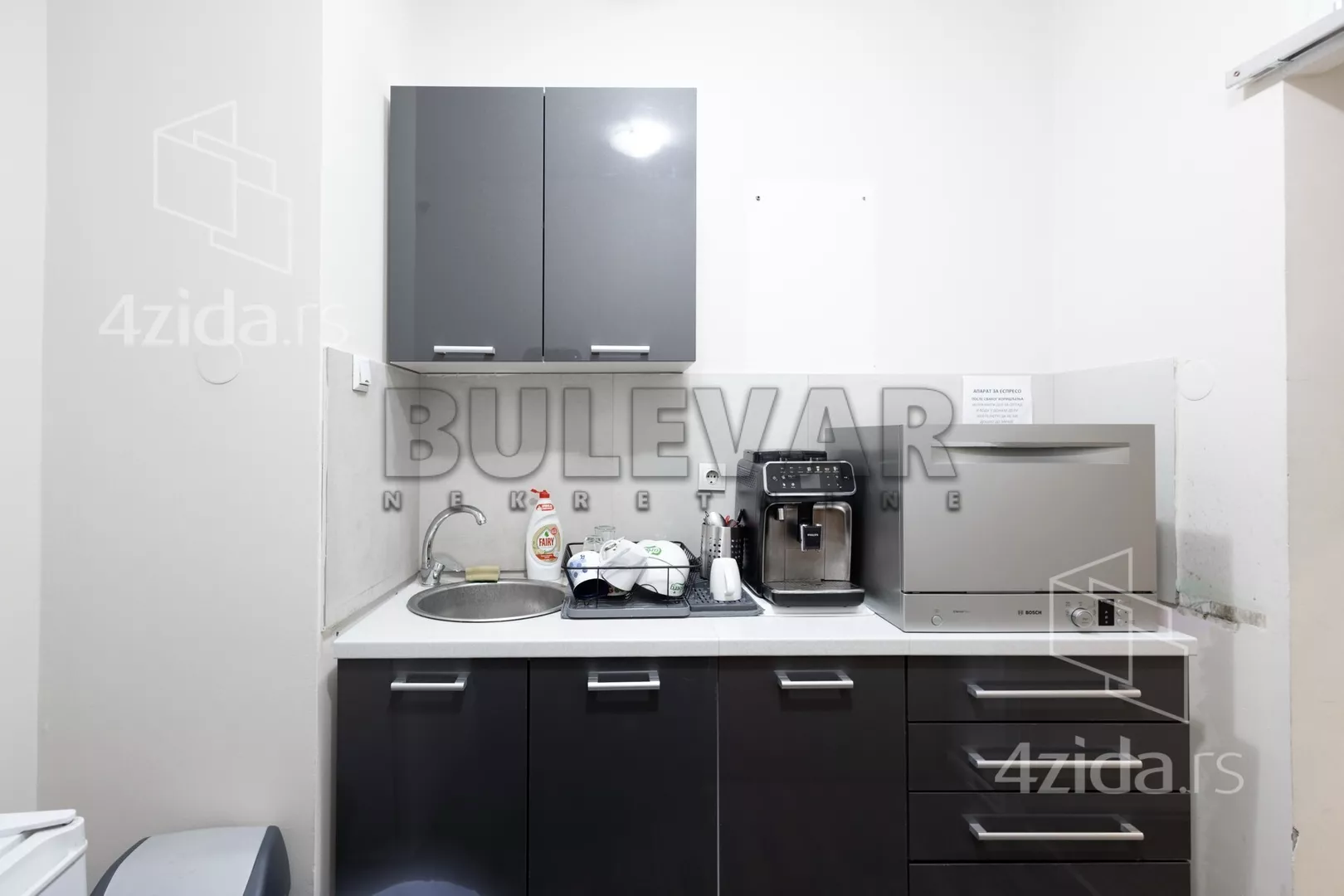 Lokal | 4zida
