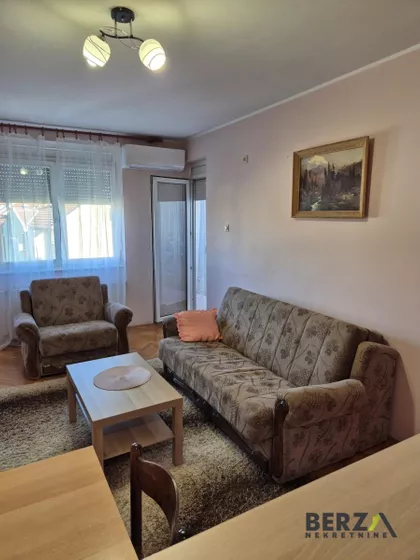 Cara Dušana | 4zida.rs