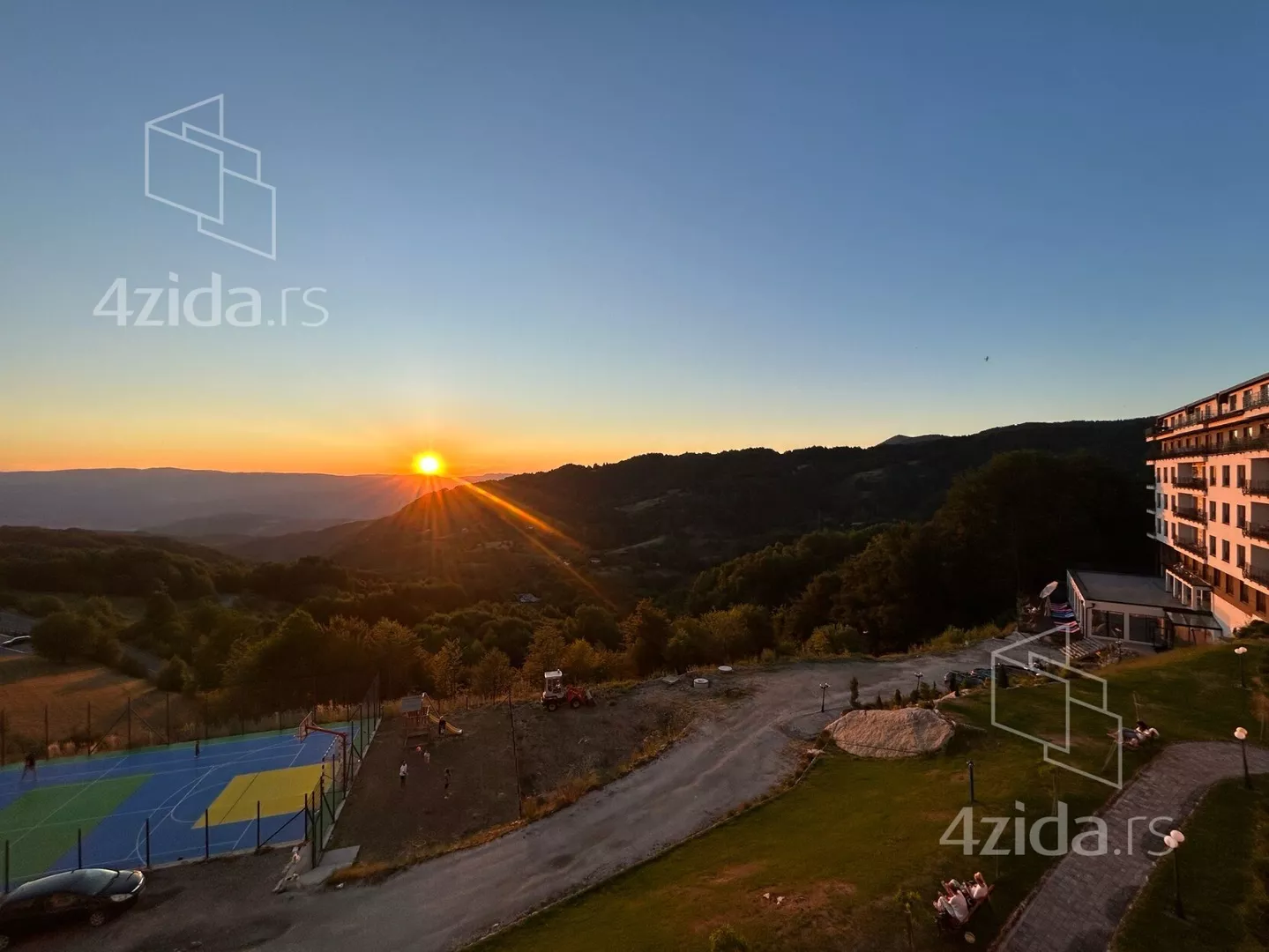 Garsonjera | 4zida